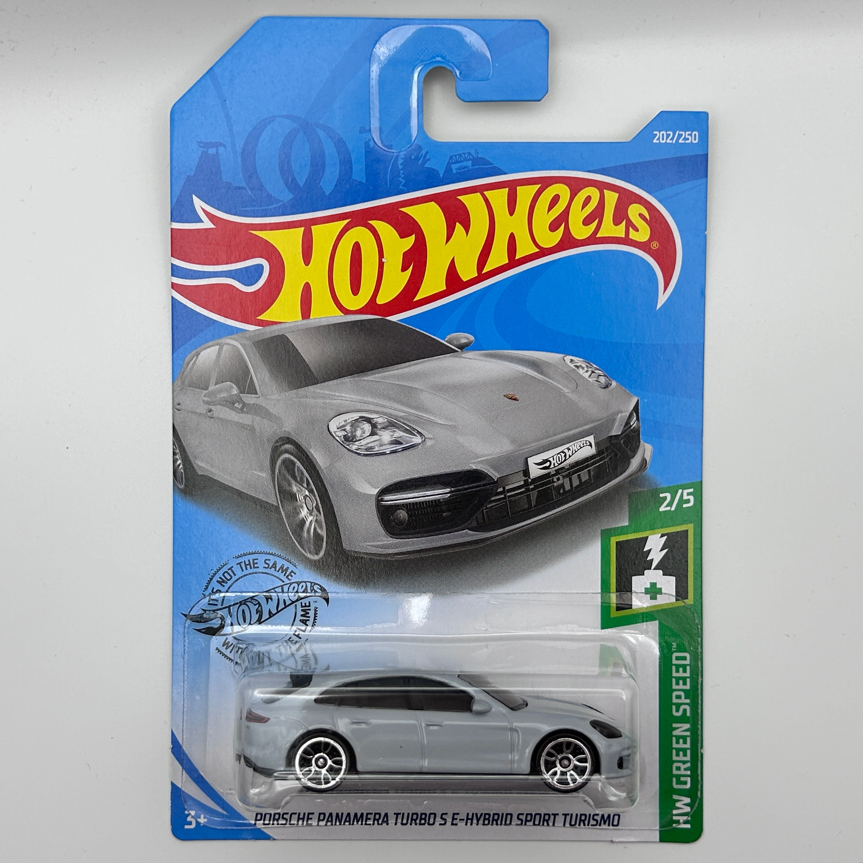 Hot Wheels Porsche Panamera Turbo S E-Hybrid Sport Turismo 1:64 Diecast car