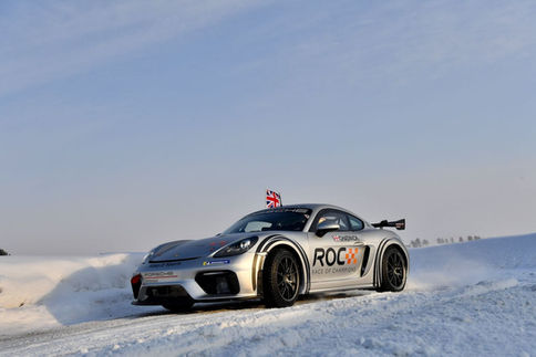 Jamie Chadwick_Thursday_Porsche1.jpg