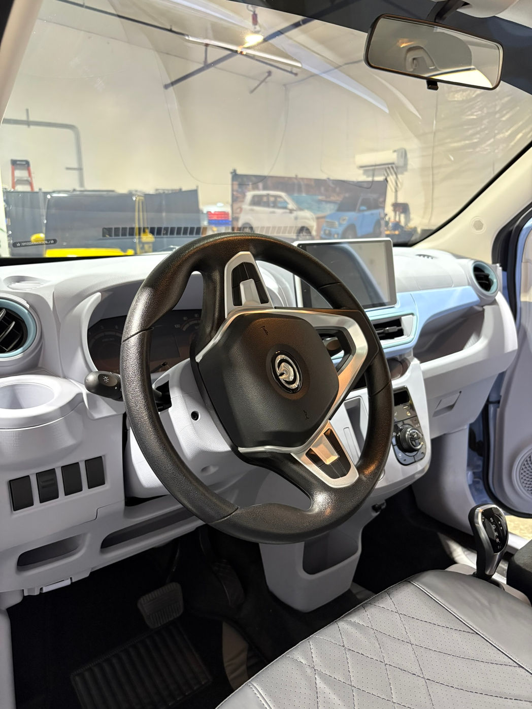 DRIVERS SIDE 