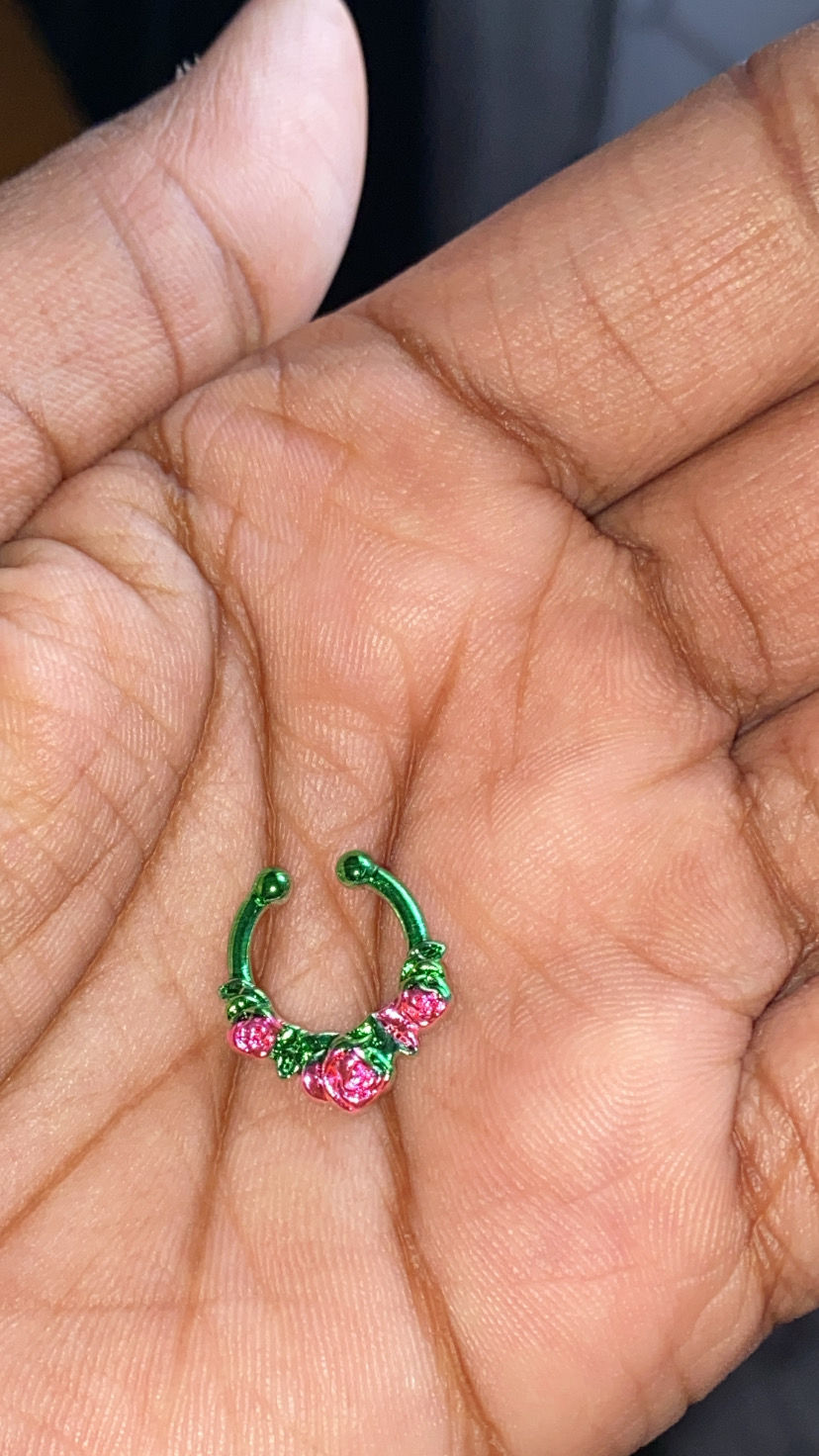 Miniaturbild: Green and Pink Rose Garden Faux Septum Hanger/ Clip on 