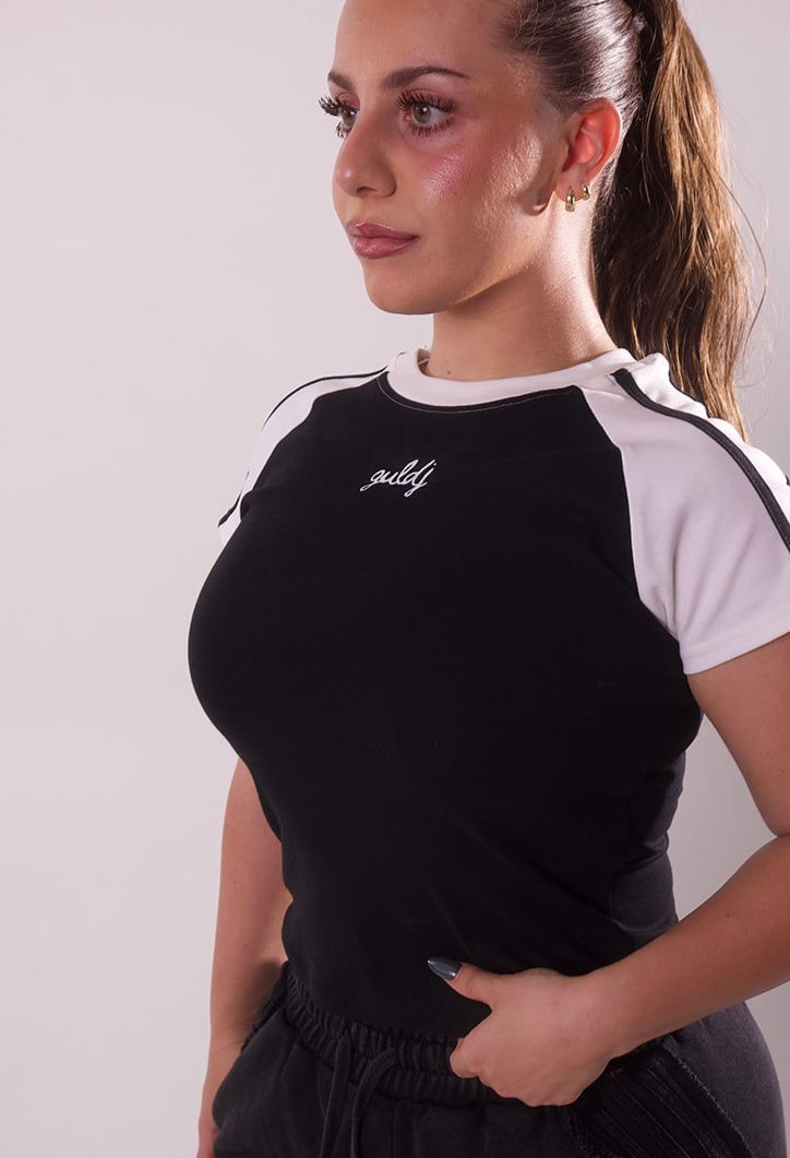 Thumbnail: Women's Contrast Stripes T-Shirt