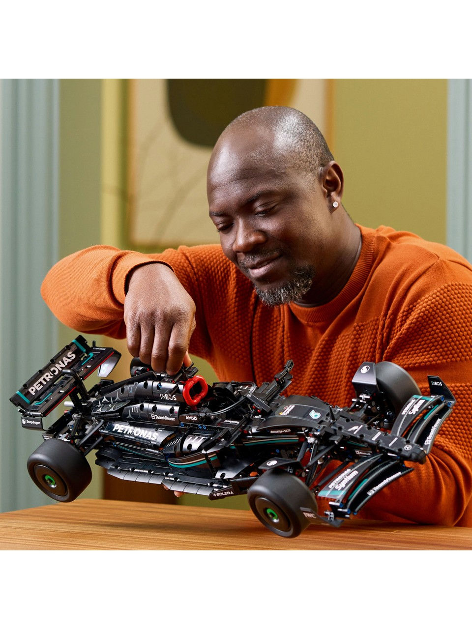 Küçük resim: LEGO® Technic Mercedes-AMG F1 W14 E Performance 42171 - Yetişkinler için Koleksi