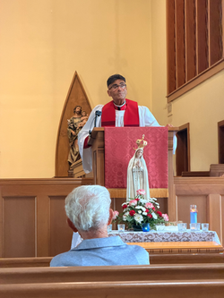 Metropolitan Vittorio preaching on the Feast of the Holy Cross