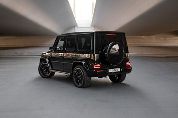 Experience the ultimate in luxury and performance with our exclusive car hire services in Dubai. Choose from a premium selection of the world's top brands, including Ferrari, Lamborghini, Rolls-Royce, Bentley, and Aston Martin.