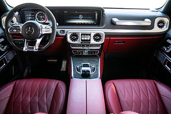 Experience the ultimate in luxury and performance with our exclusive car hire services in Dubai. Choose from a premium selection of the world's top brands, including Ferrari, Lamborghini, Rolls-Royce, Bentley, and Aston Martin.