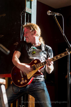 Leslie Rohonczy Band - Rainbow Bistro 04
