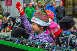 Help Santa Toy Parade 2016 11 19  061