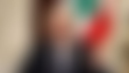 رئيس حكومة لبنان لا ينحني أمام  العواصف .