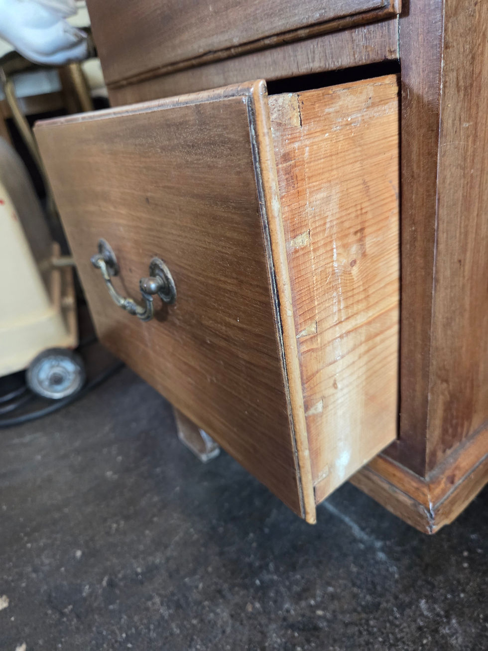 Miniaturbild: Antiker Kneehole Desk Schreibtisch aus England (für Boudoir)