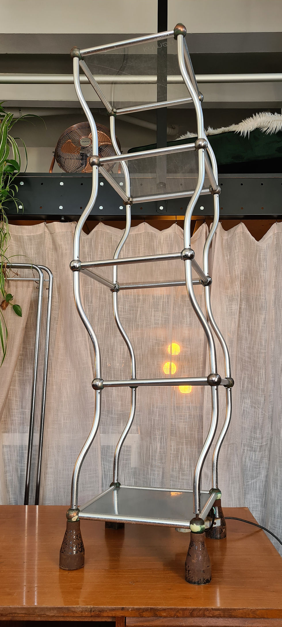 Miniaturbild: " Tanzendes Regal " Aluminium /elektr. / 20 Gelenke