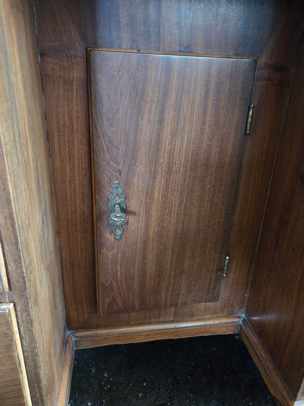 Miniaturbild: Antiker Kneehole Desk Schreibtisch aus England (für Boudoir)