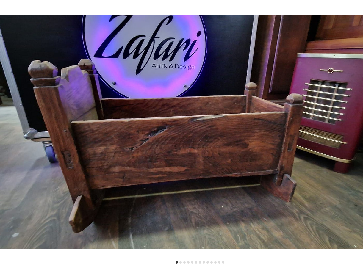 Antik Baby / Puppen Wiege Babybett Massivholz sehr alt