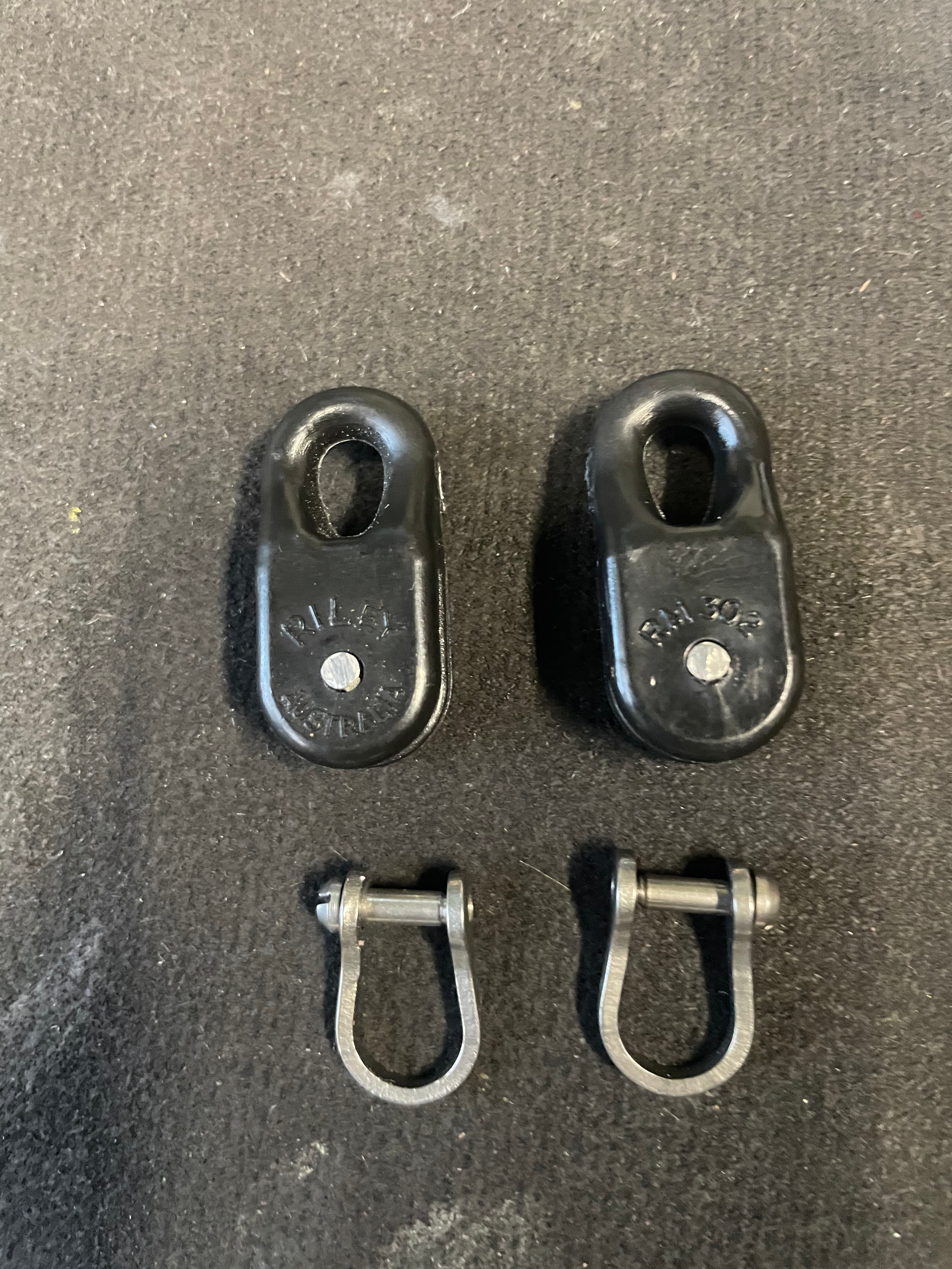 Riley Pulley with SS Shackles 