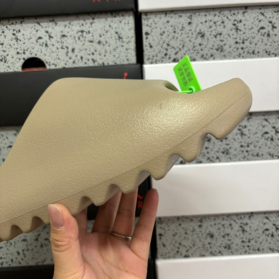 Miniatura: YEEZY Slide