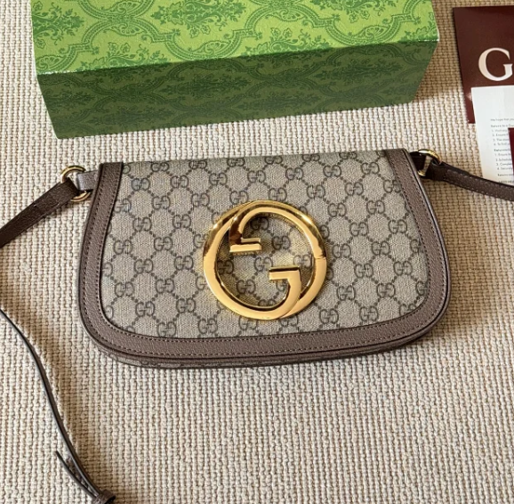 Miniatura: Gucci Mini Shoulder Bag