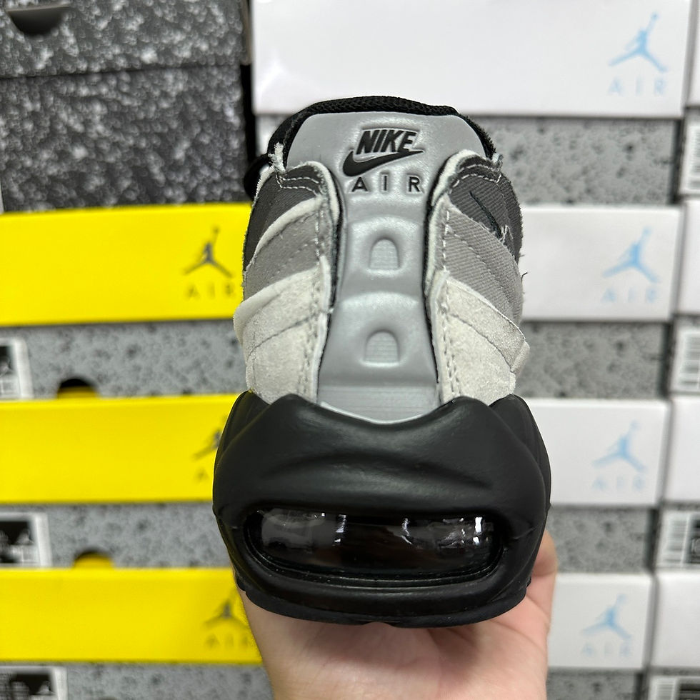 Miniatura: CDG x Air Max 95 Cinza