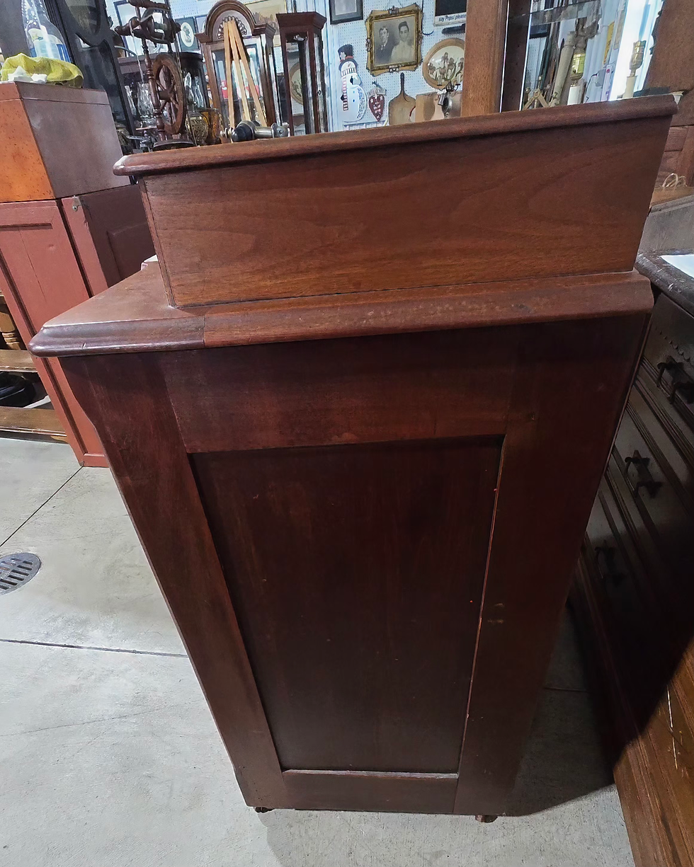 Thumbnail: Victorian 3 Drawer Chest