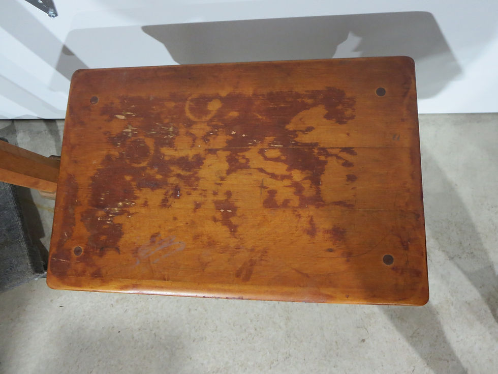 Thumbnail: Vintage Child's Desk or End Table