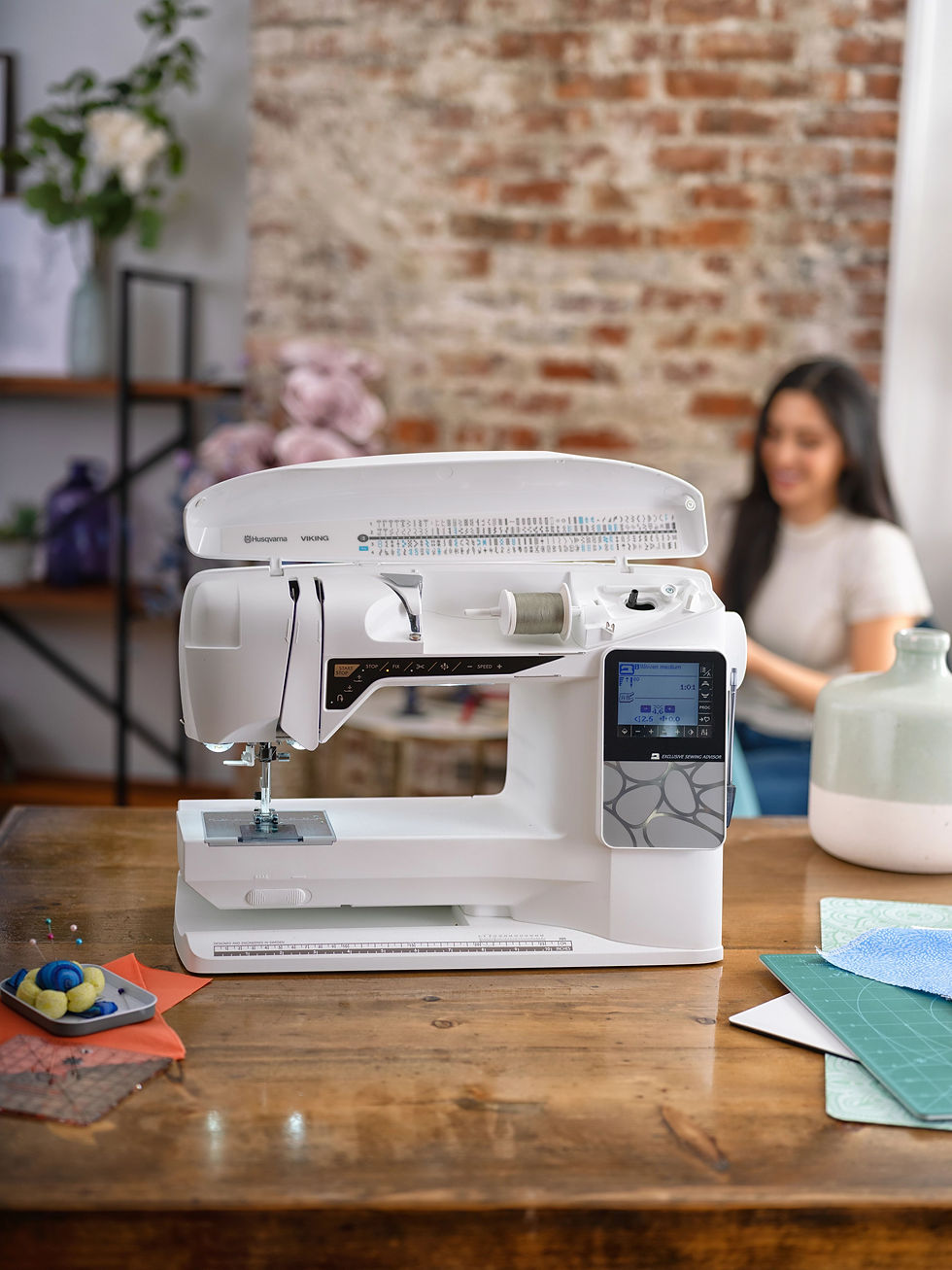 HUSQVARNA® VIKING® OPAL™ 690Q Sewing Machine