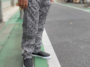 Hide and Seekの新作 “bandana track pant”が入荷!