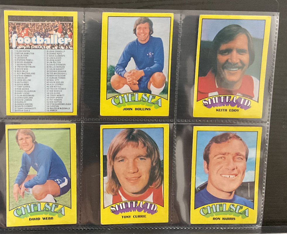 Thumbnail: A&BC Gum Footballers Red Back Rub Coin Football Bubblegum Cards