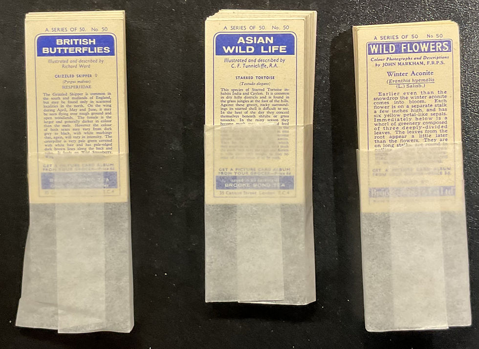 Thumbnail: Brooke Bond Tea Blue Back x21 Tea Card Sets