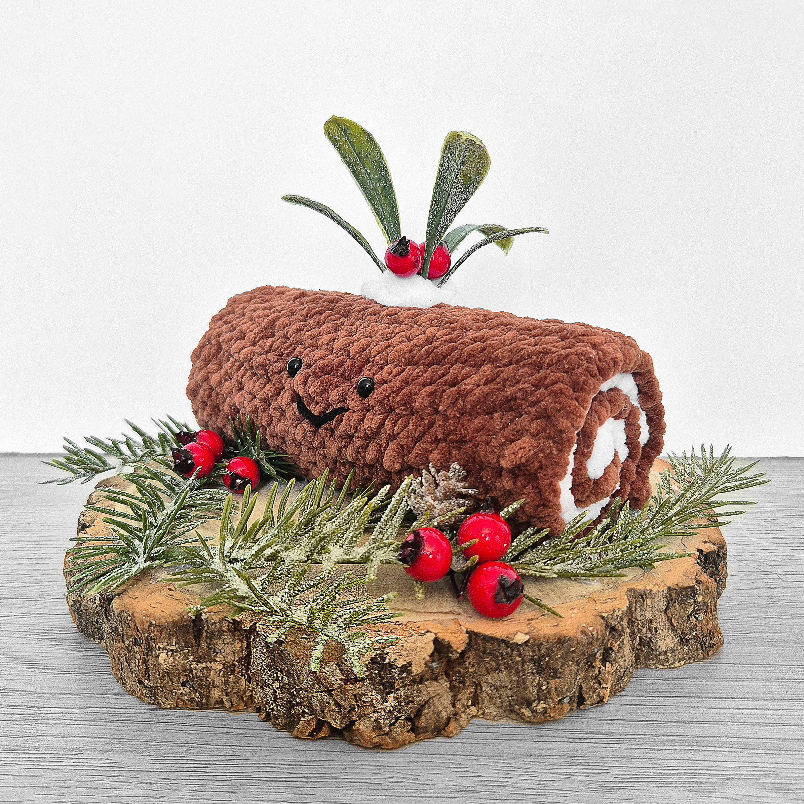 Log Plinth Decoration/Centrepiece with Crochet Yule Log