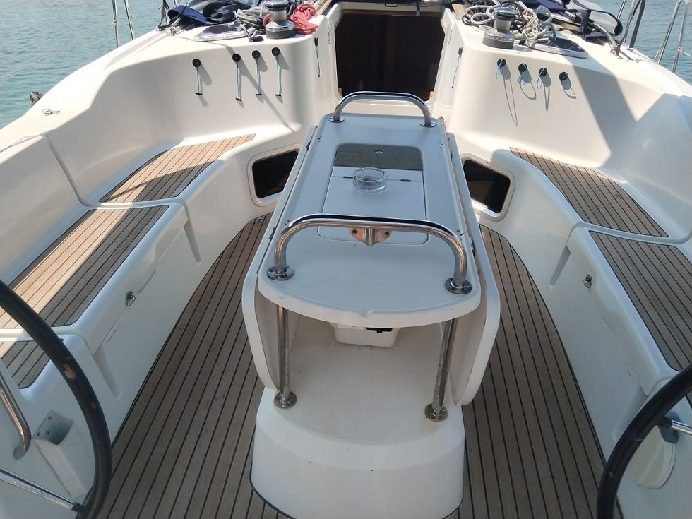 Küçük resim: JEANNEAU 44i 2011 model TEKNE