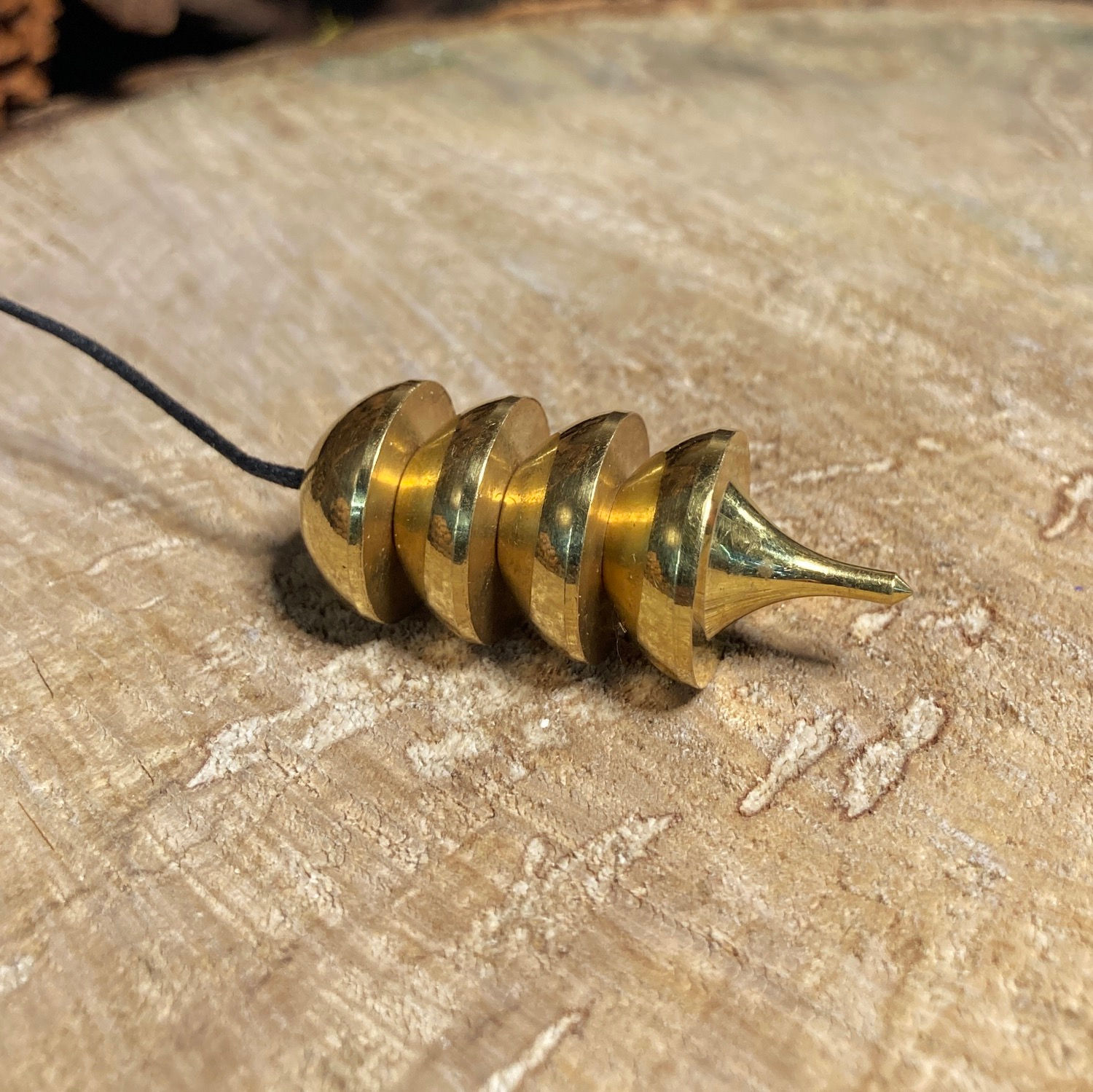 Pendule "Osiris laiton"