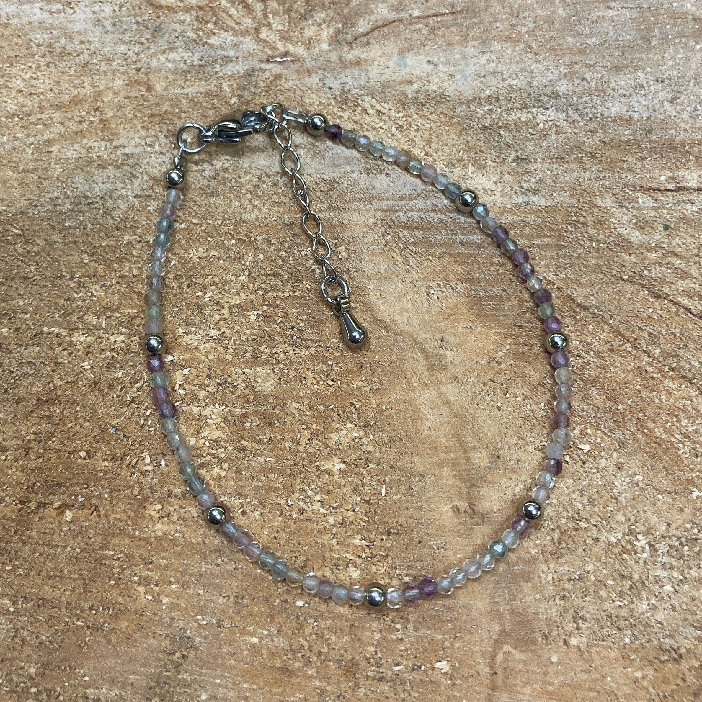 Bracelet - Fluorite - mini perles facettes - acier inoxydable