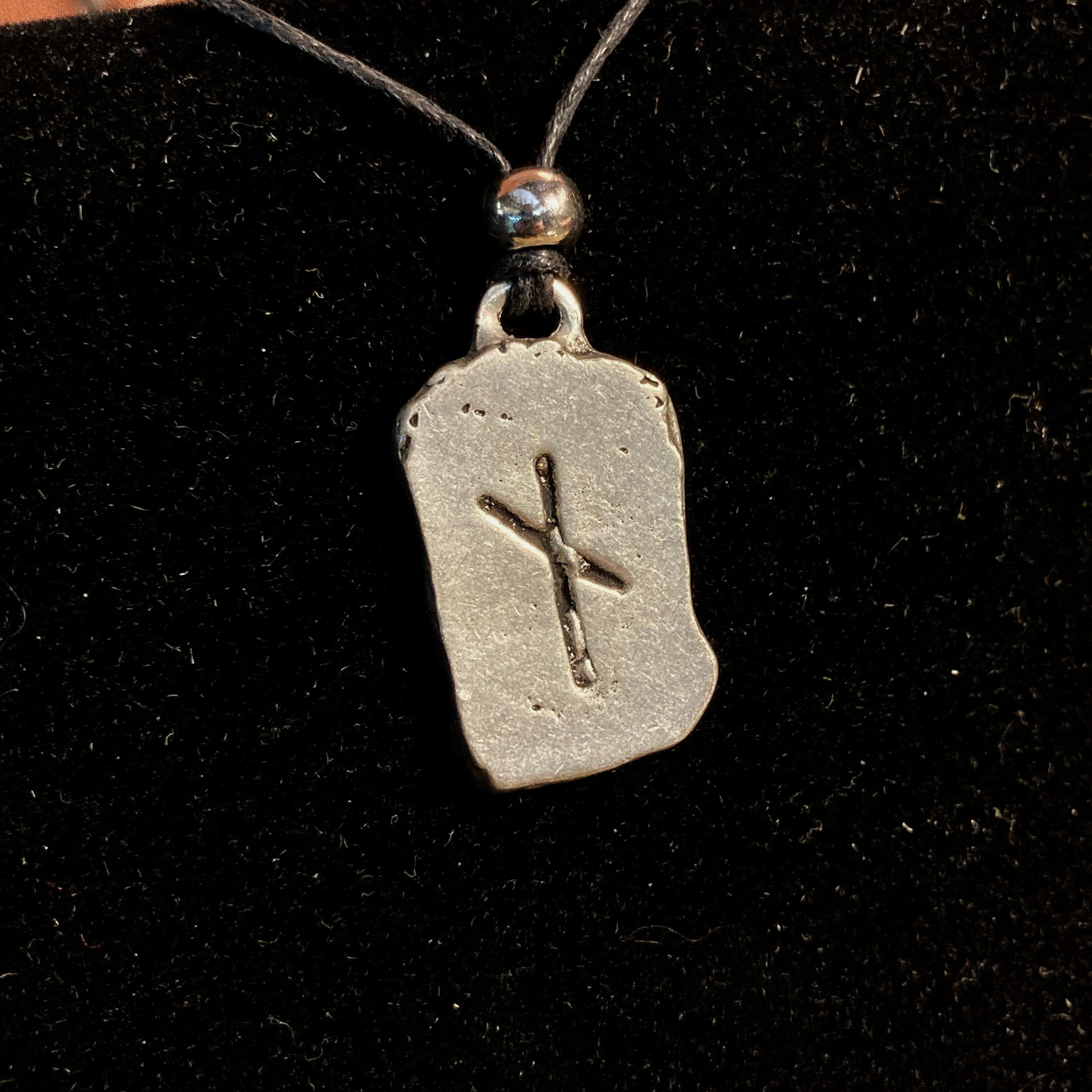 Pendentif runique - Nyd