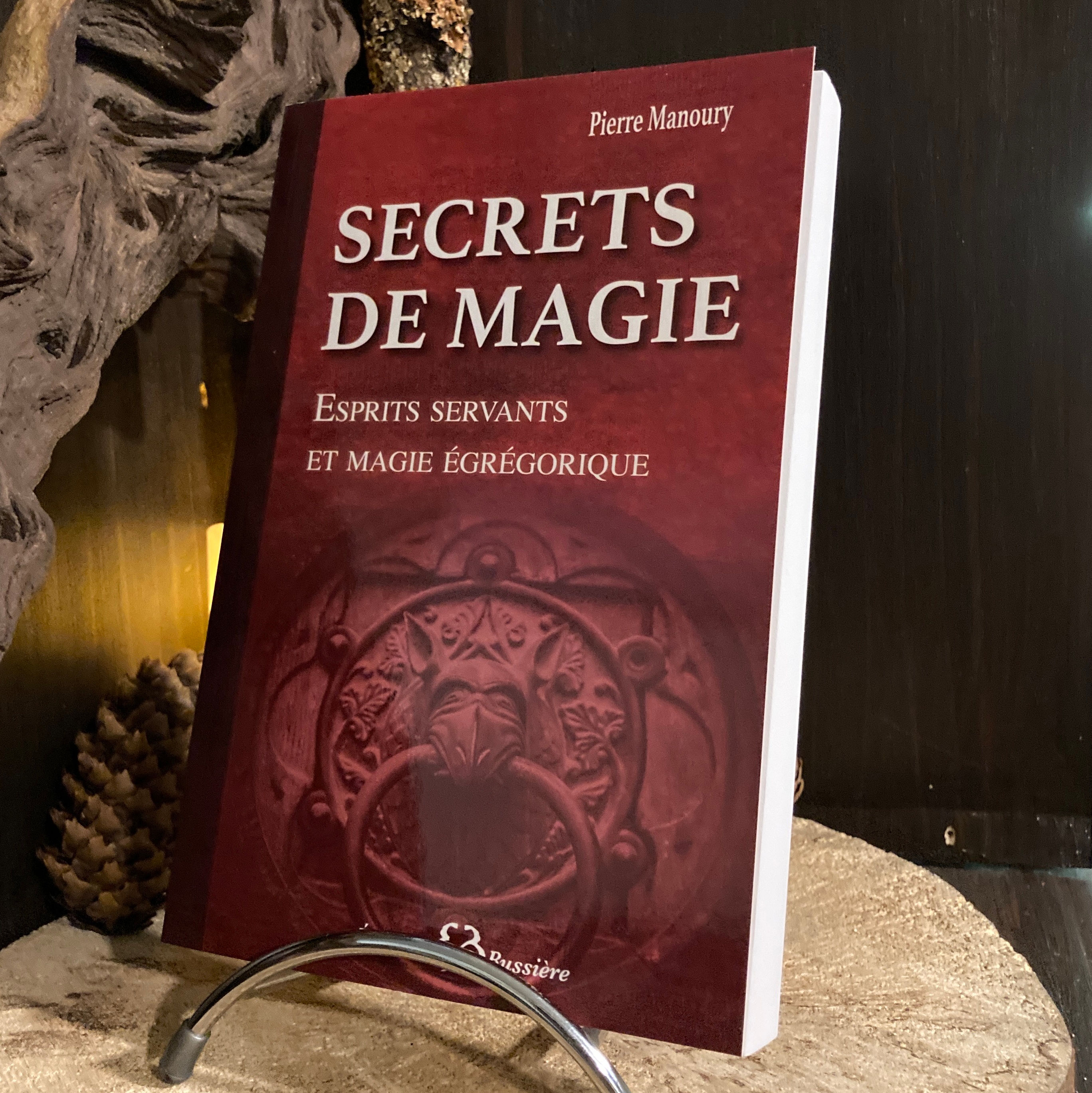 Secret de magie - esprits servants et magie égrégorique 