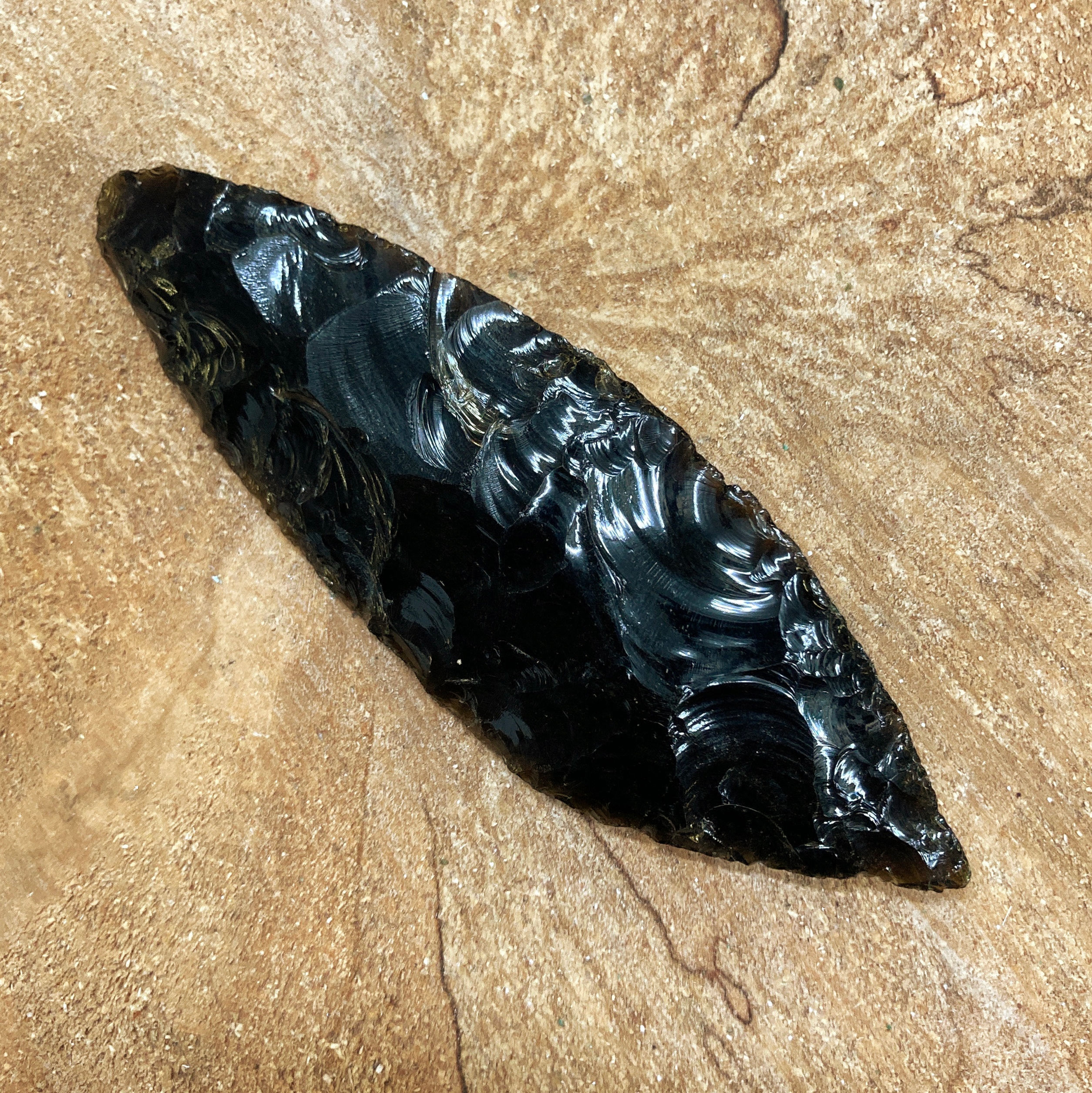 Pointe d’obsidienne brute