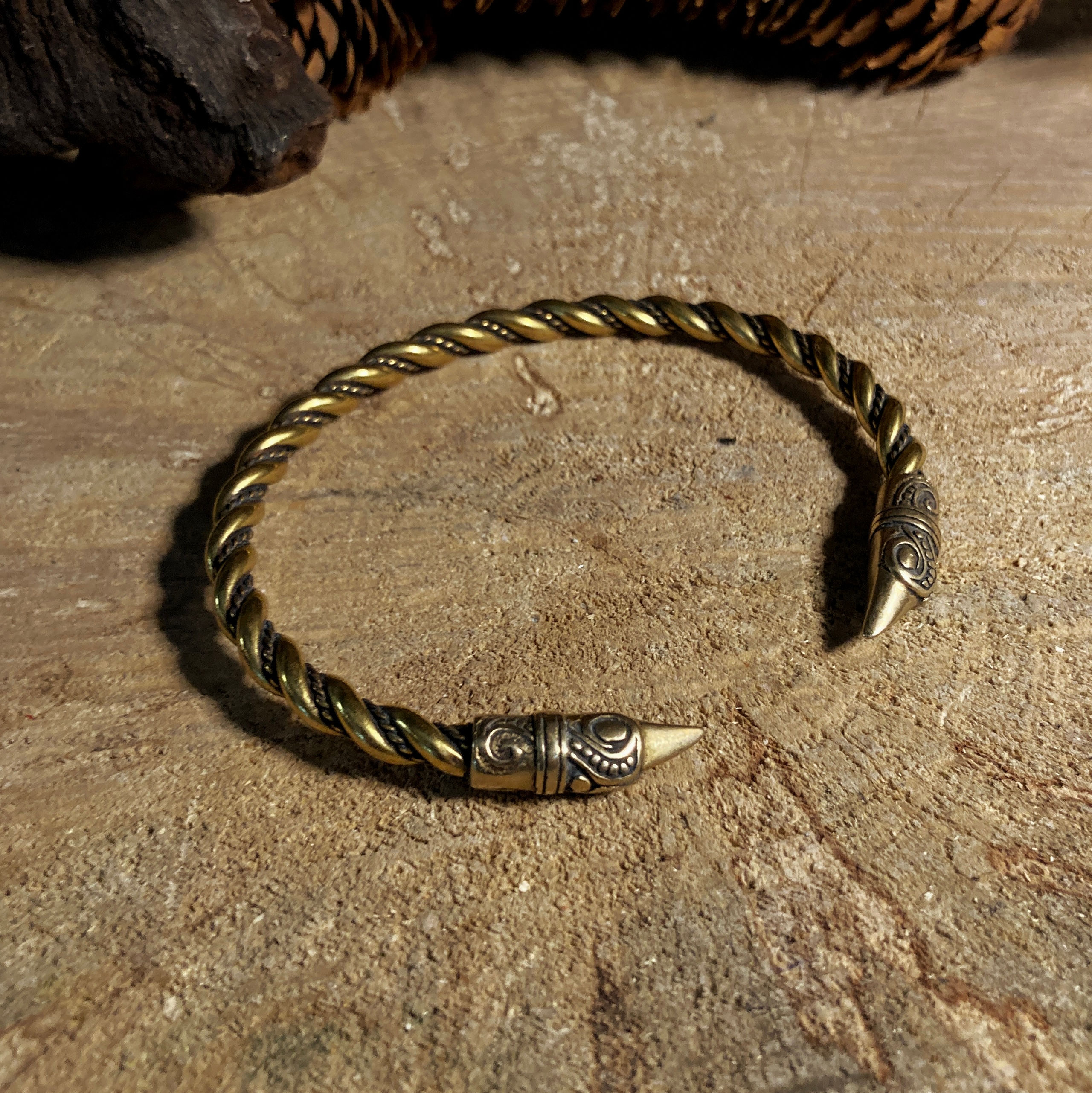 Bracelet laiton têtes de corbeaux