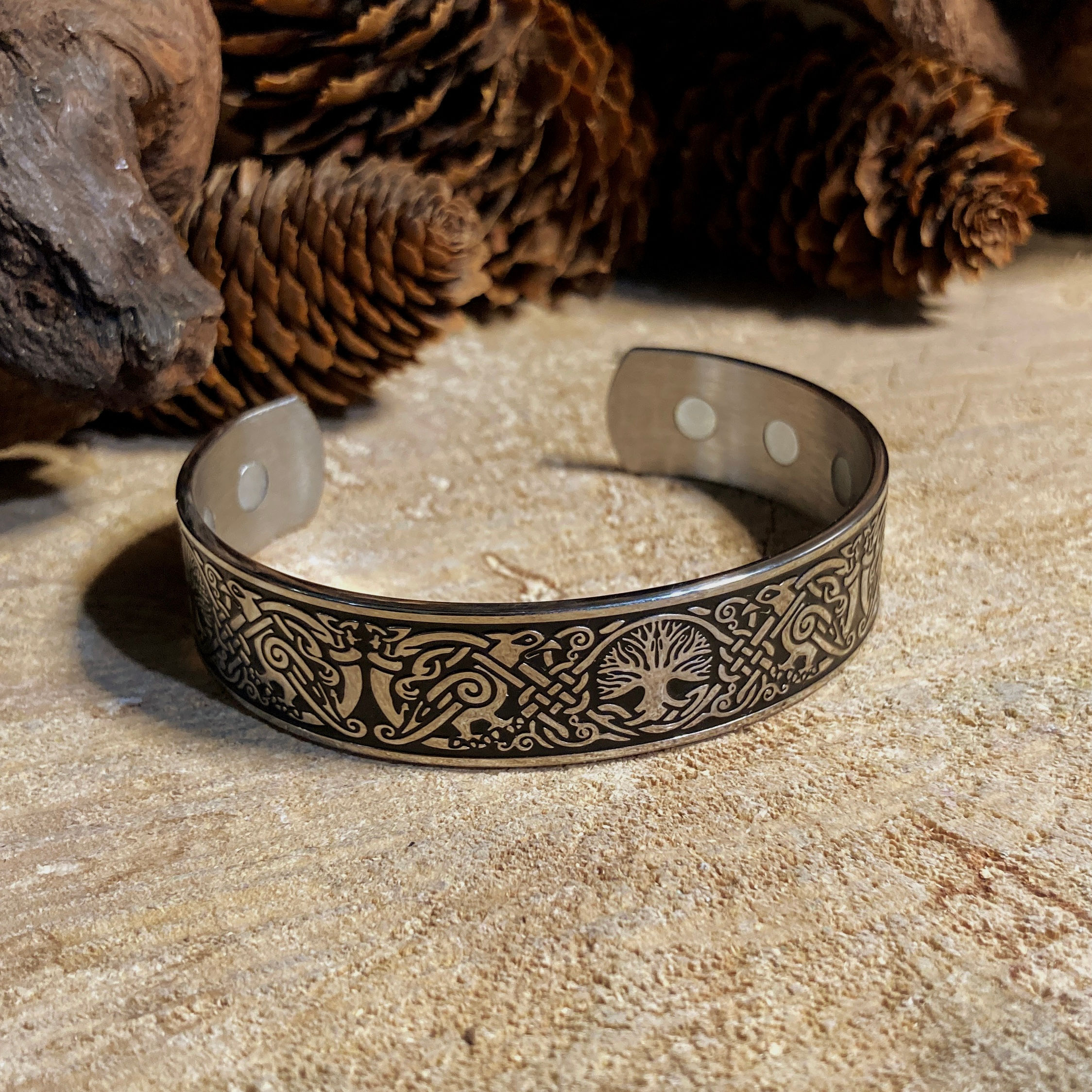 Bracelet jonc entrelacé en acier inoxydable avec aimants 