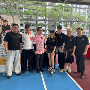 Vintage Studio HUGs Team Group Photo