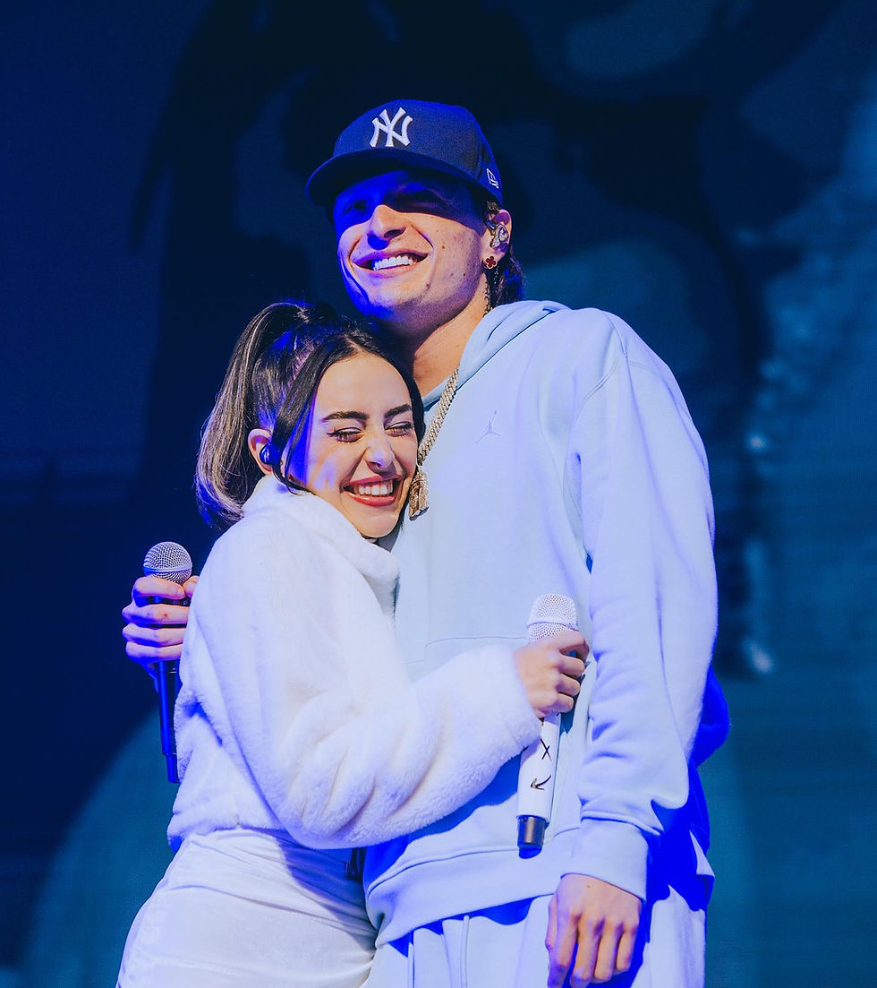 Nicki Nicole junto a Peso Pluma