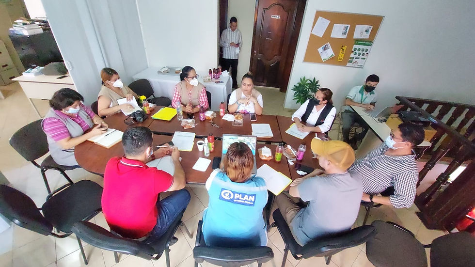 Autoridades sostienen una importante reunión en aras del fortalecimiento a la niñez del departamento de Santa Bárbara