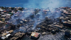 Descomunal Incendio en Guanaja, Honduras.