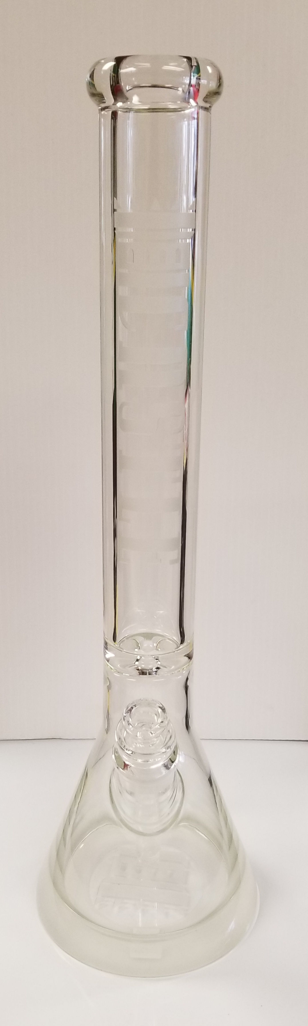 CASTLE GLASS - ETCHED BONG