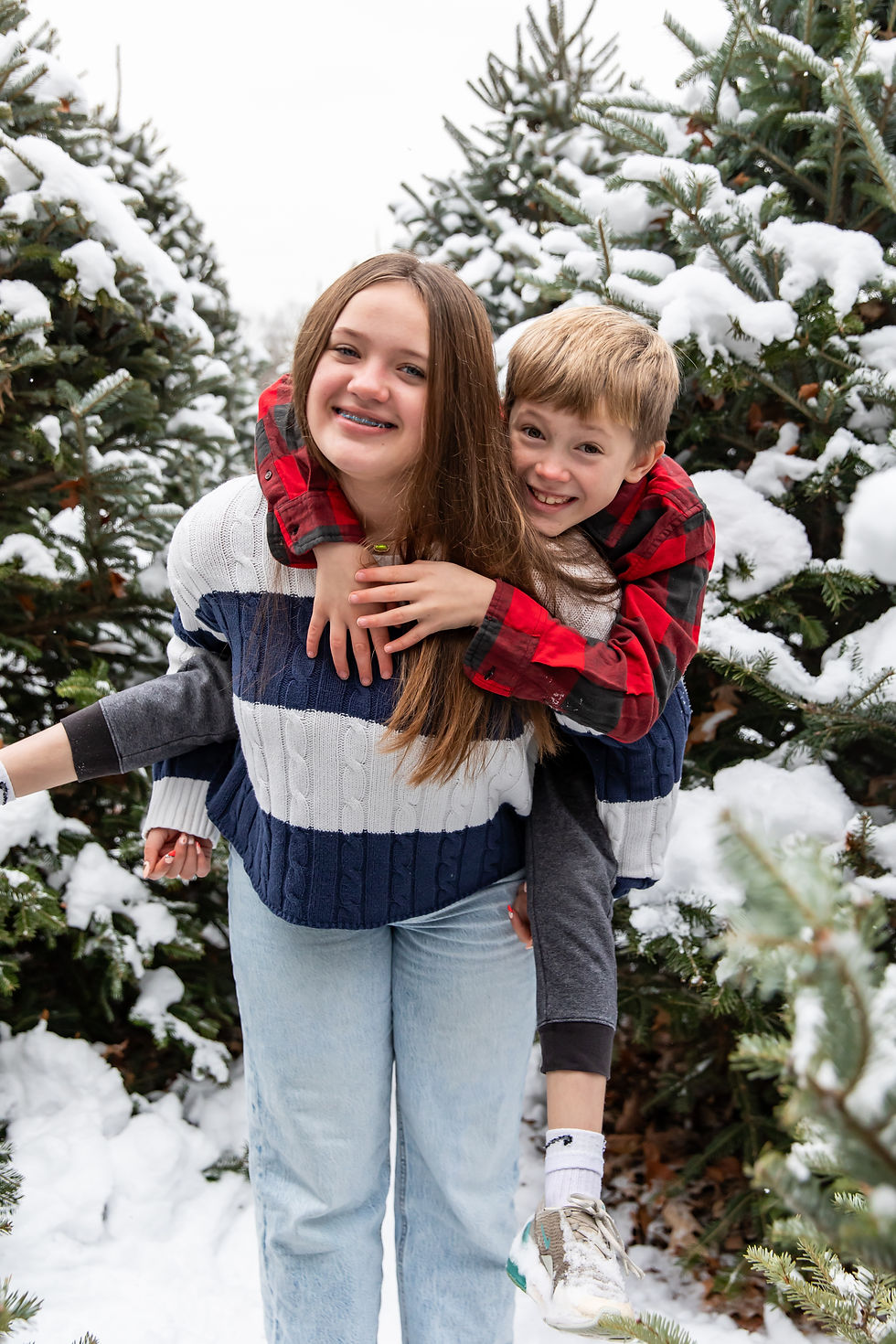 Elms Farm family session in the snow