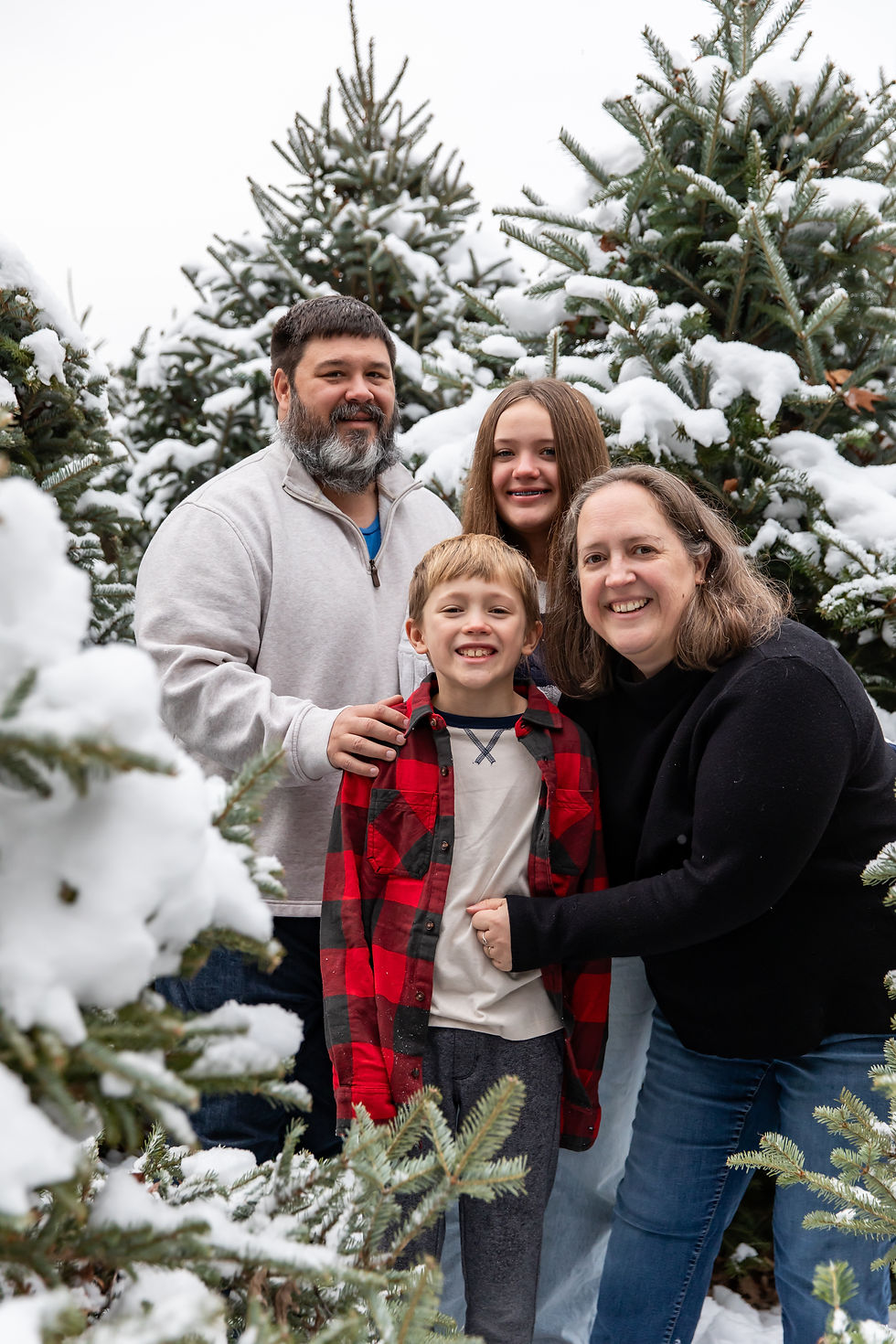 Elms Farm family session in the snow