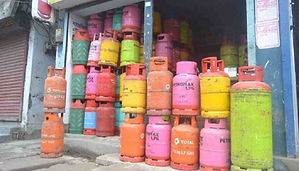 Importers’ reluctance may deepen gas crisis