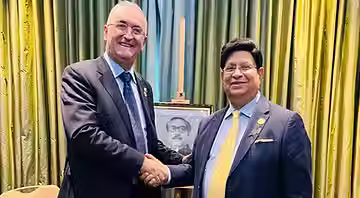 Dhaka for purchasing LNG from Algeria: Momen