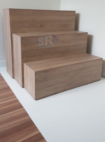 Expositor escada