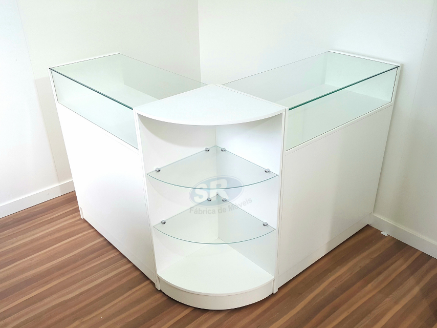 Vitrine I, contoneira e vitrine I