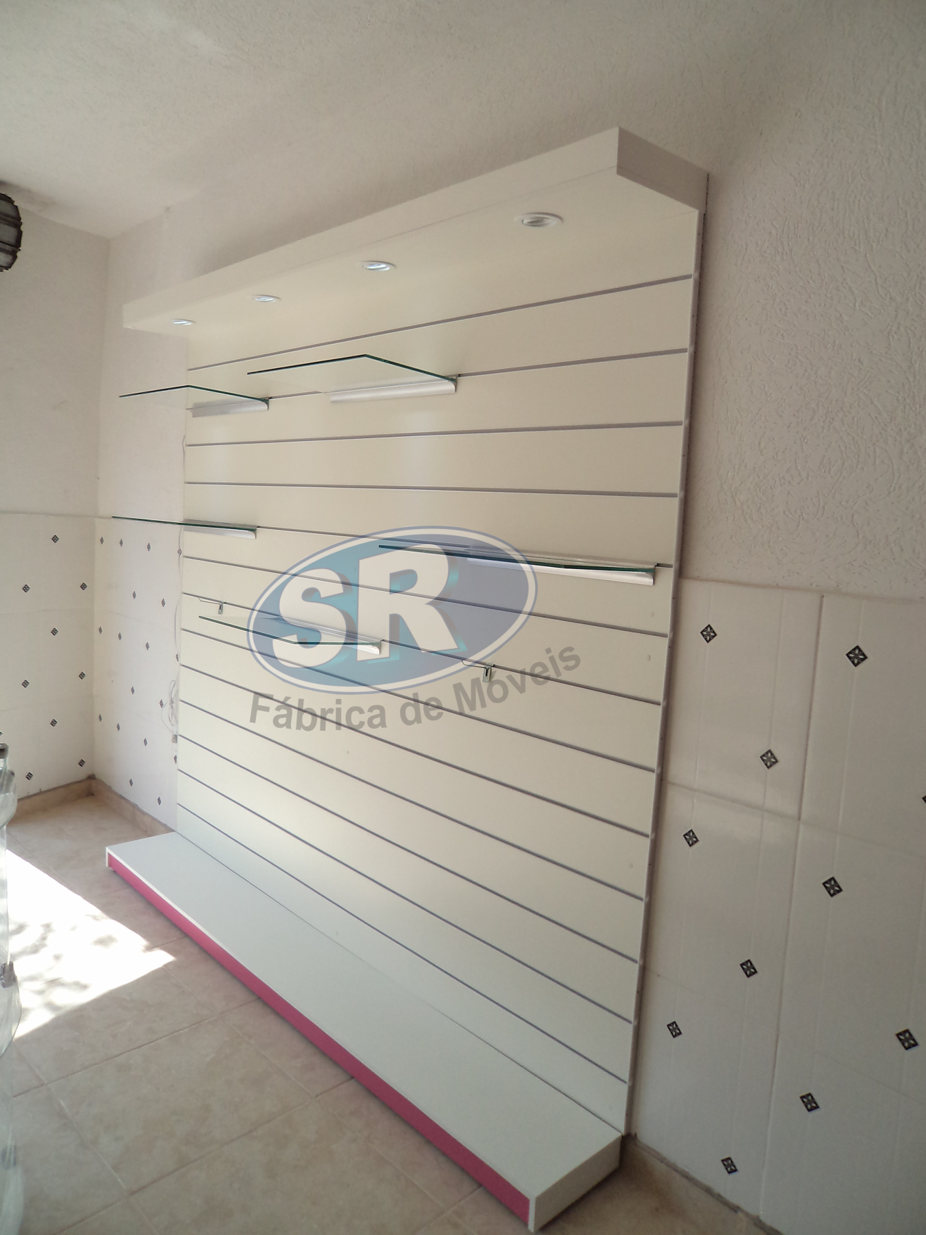 Painel canaletado