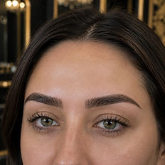 resultado micropigmentación cejas barcelona mirik beauty