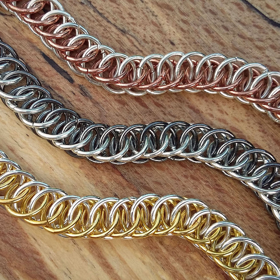 Half-Persian 4-in-1 in a choice of colours