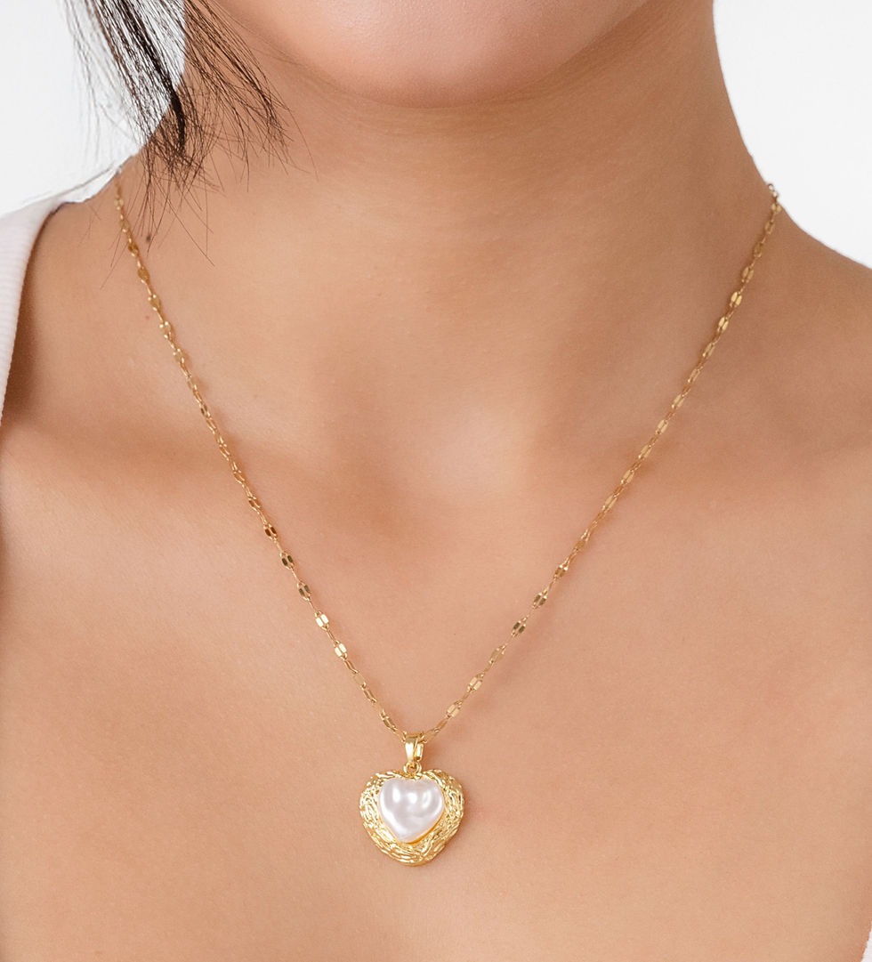 Thumbnail: Gold Tone Pearl Heart Pendant